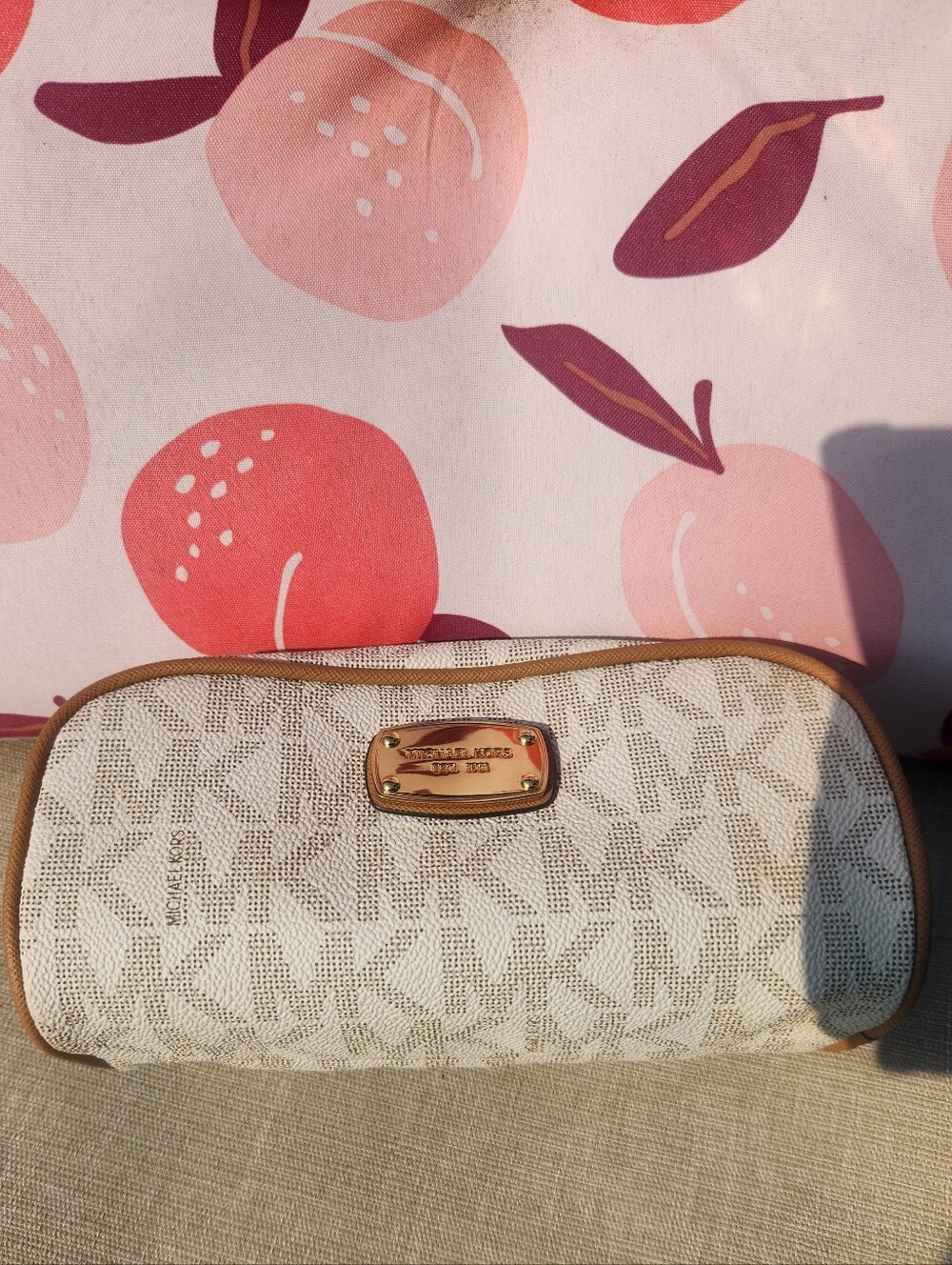 Michael Kors Cream Logo Cosmetic Pouch with Tan Trim EUC